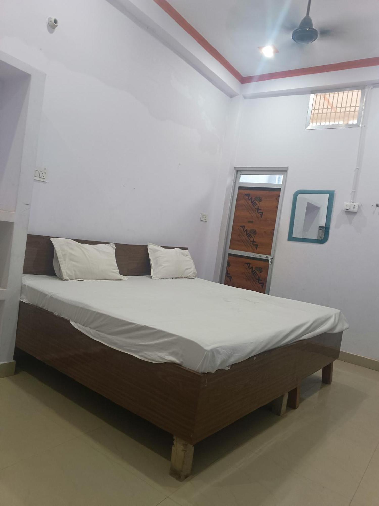 La Ayodhya Residency Otel Dış mekan fotoğraf