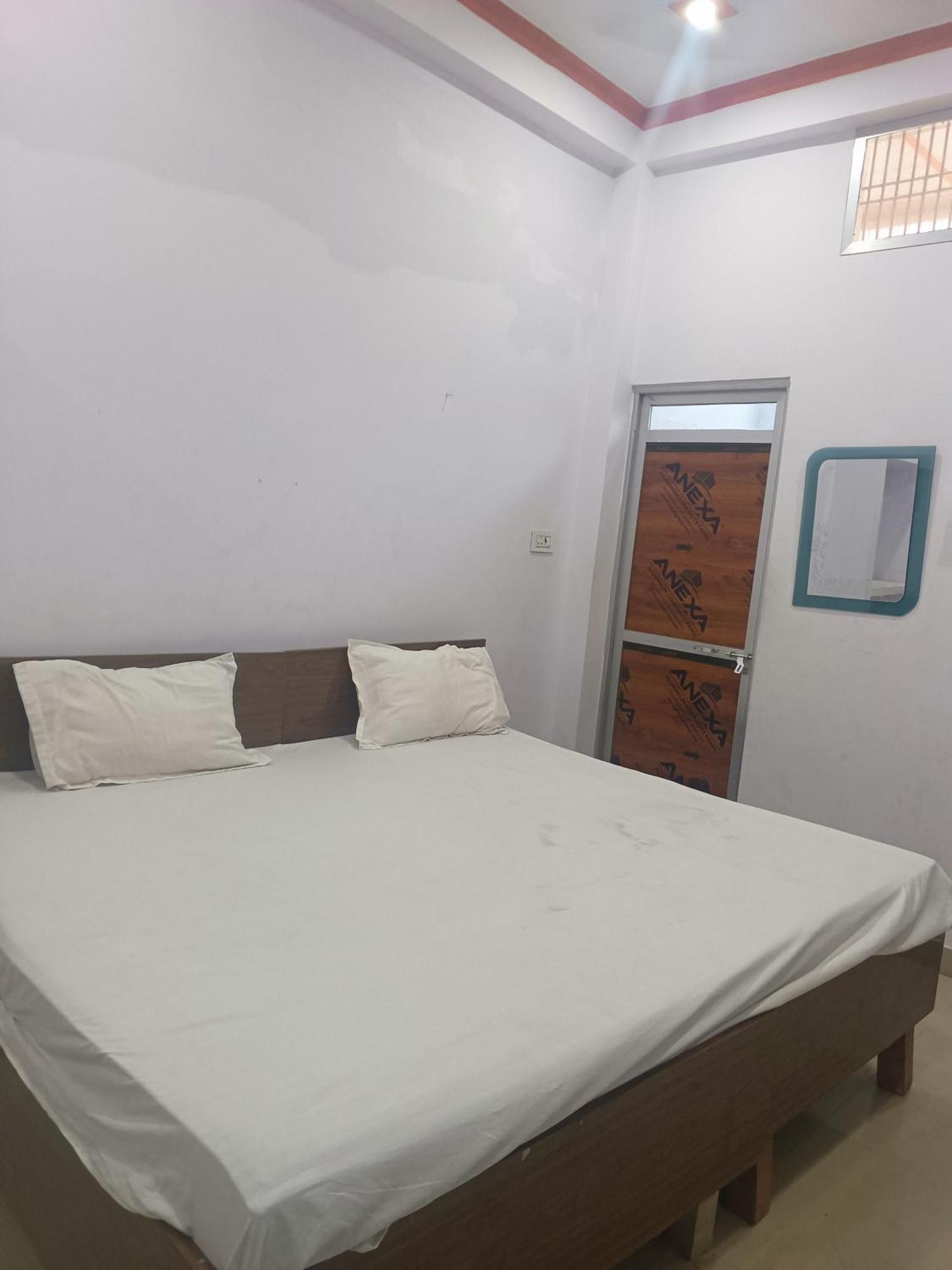 La Ayodhya Residency Otel Dış mekan fotoğraf