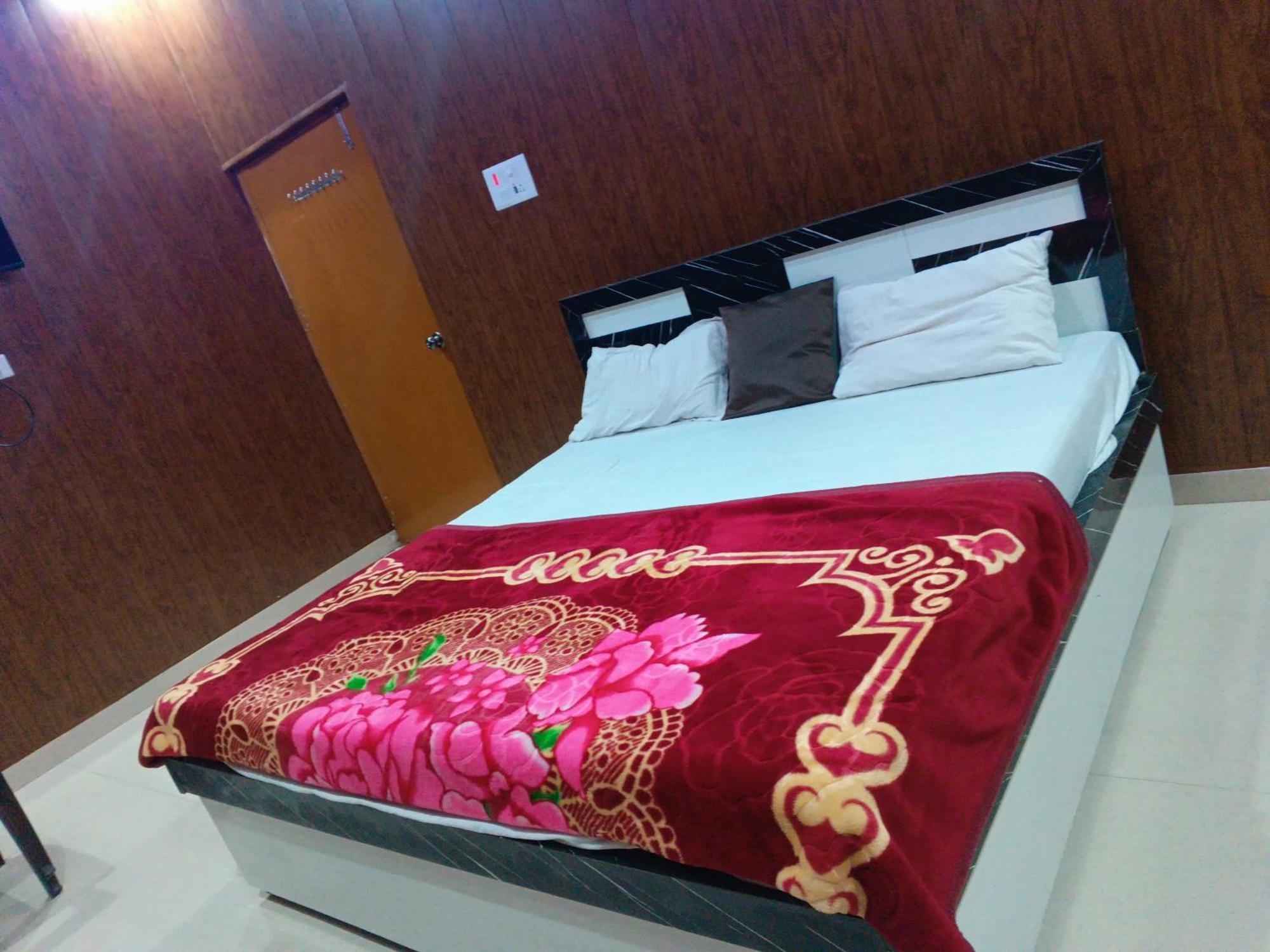 La Ayodhya Residency Otel Dış mekan fotoğraf